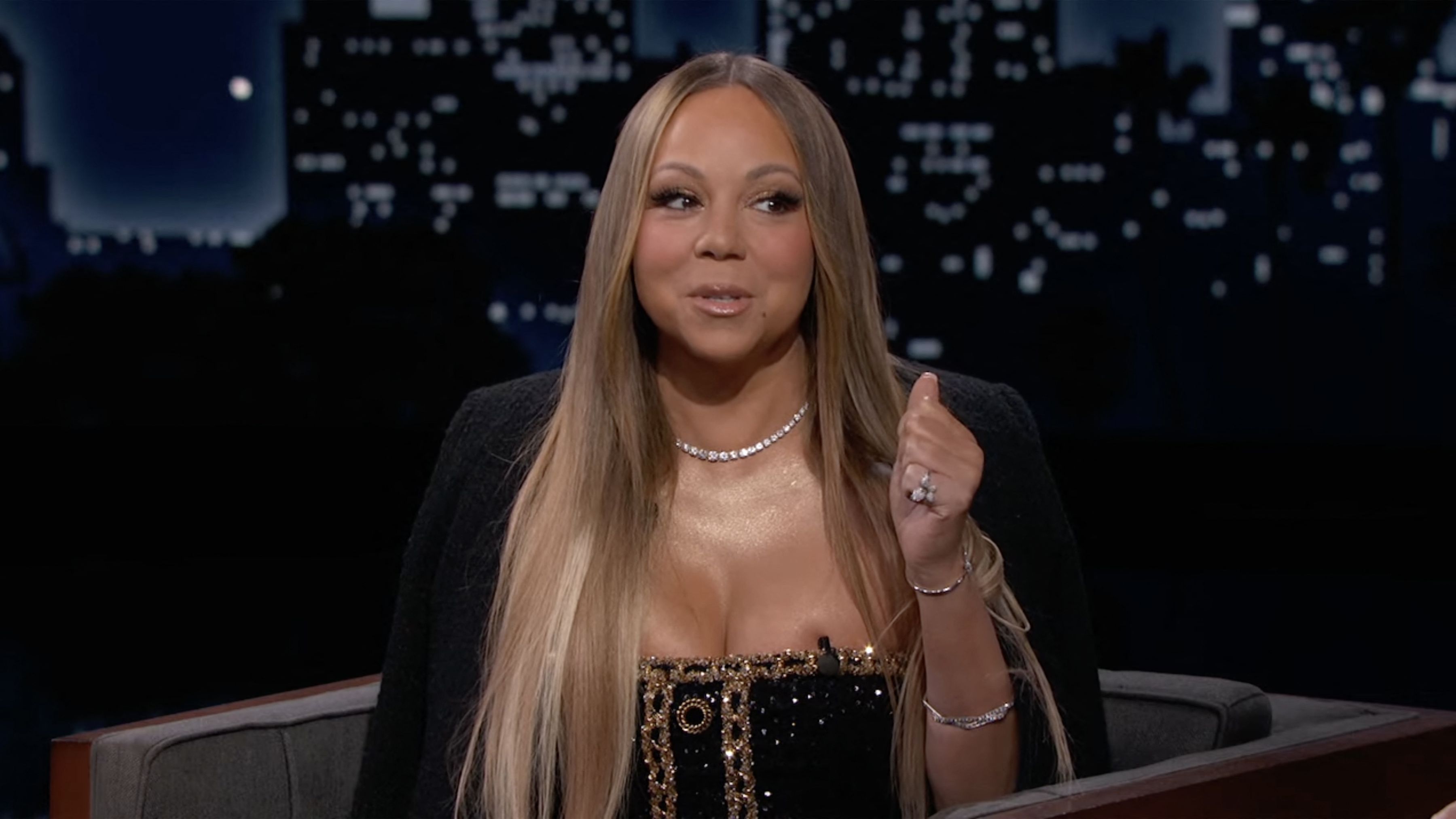Rihanna, cerință îndrăzneață pentru Mariah Carey: Pe ce parte a corpului a pus-o să-i dea un autograf. Video