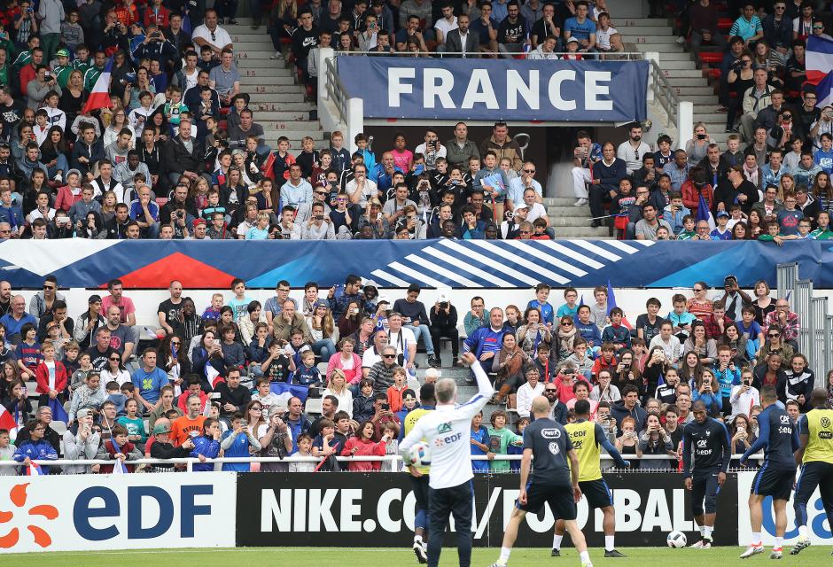 Francezii trag tare la Biarritz, pentru a învinge România în deschiderea Euro 2016. Antrenamente cu 10.000 de fani | GALERIE FOTO&VIDEO