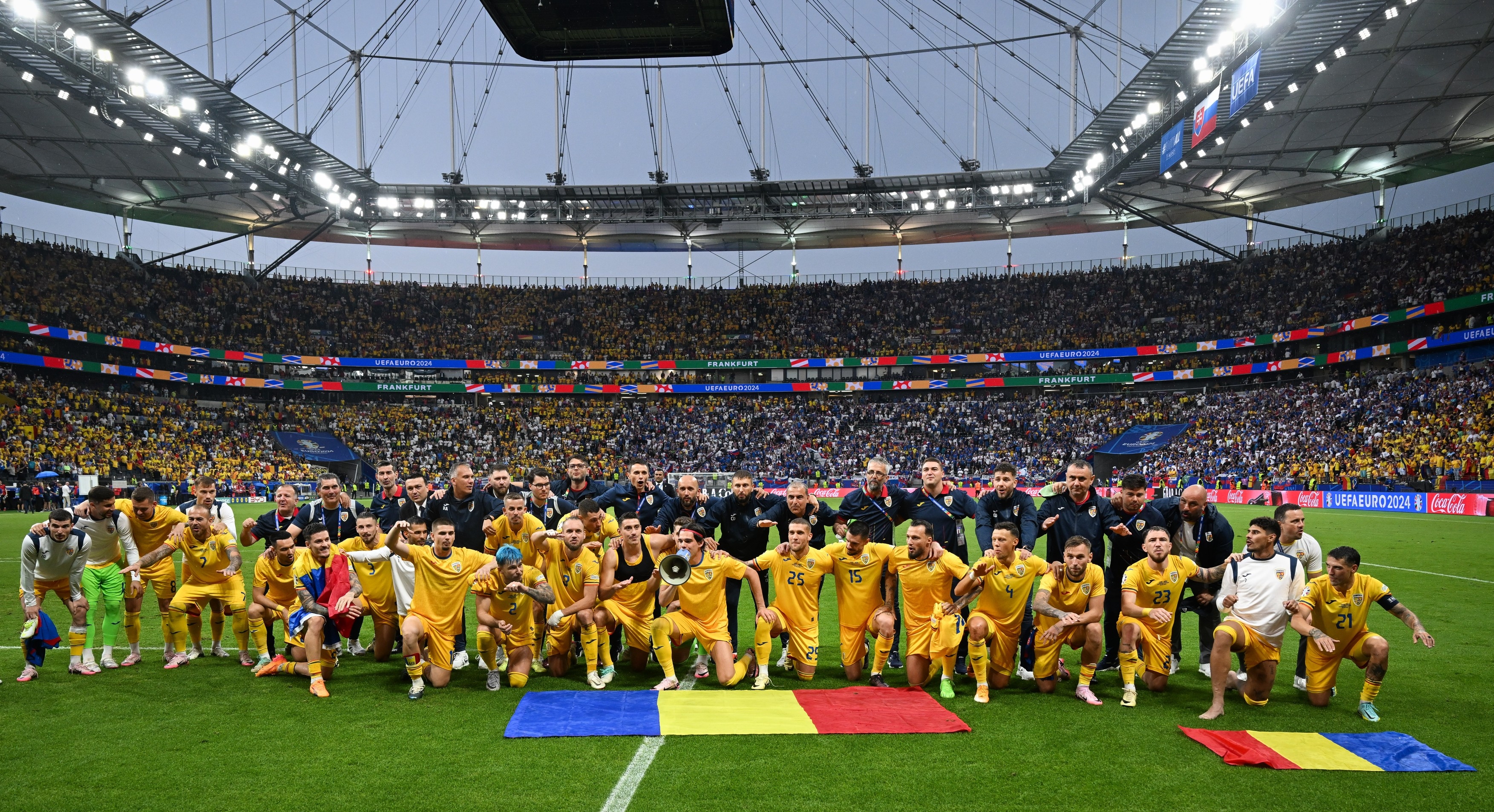 Ianis Hagi, lider de galerie. Imaginile bucuriei calificării naționalei în „optimile” Euro 2024