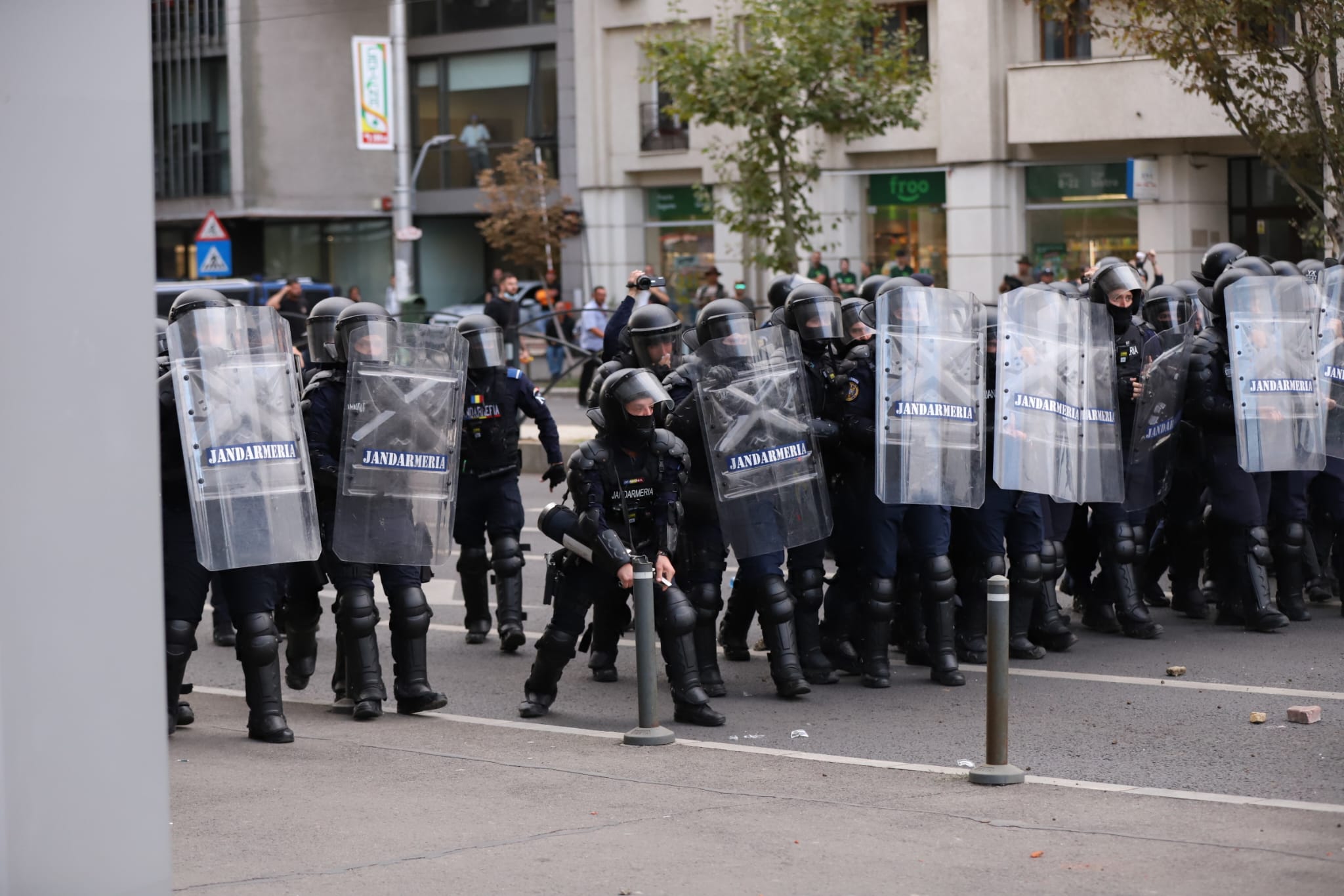 Mai multe persoane au fost reținute după violențele de la protestul fermierilor din Piața Victoriei si sunt audiate la această oră