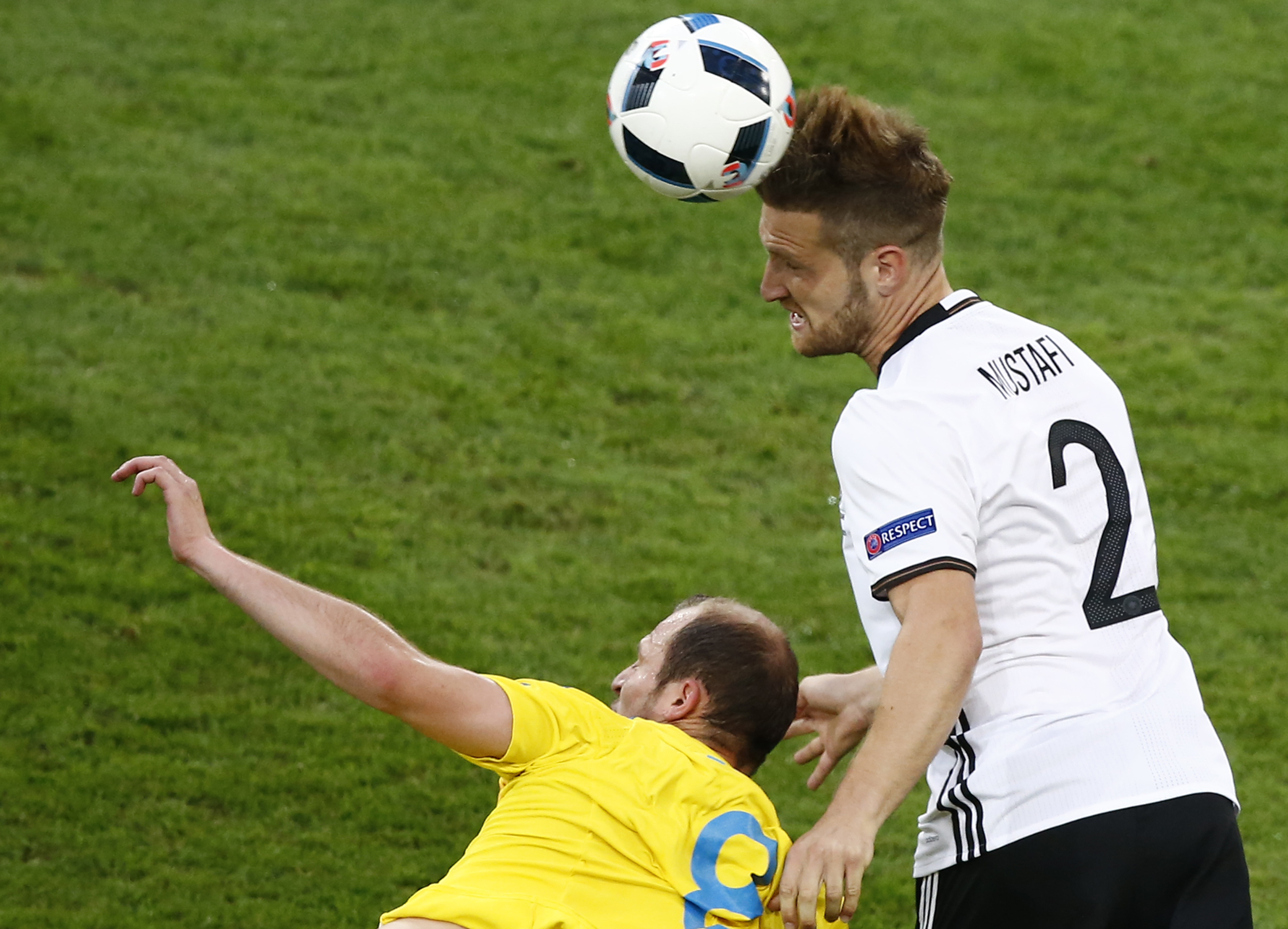 Euro 2016. Ritualul dezgustător al lui Low. Antrenorul german și-a pus mâna în zona intimă, apoi și-a mirosit degetele! / VIDEO