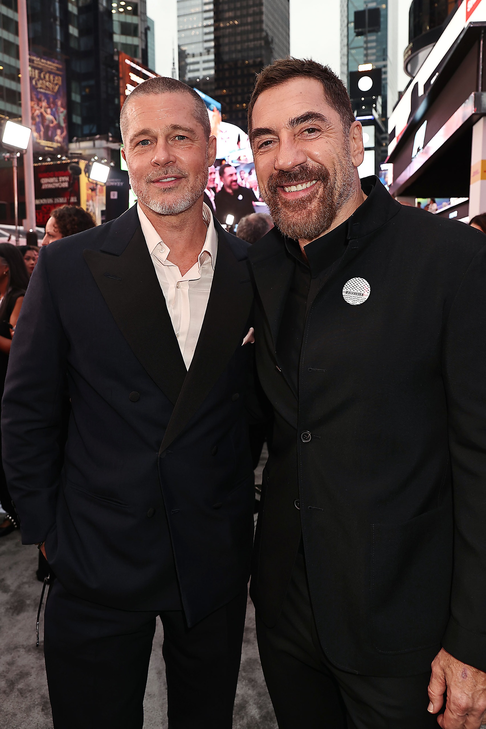Brad Pitt, dezvăluiri din spatele camerelor de filmat. Cum s-a înțeles cu Javier Bardem și Lewis Hamilton: „Un gentleman” | INTERVIU