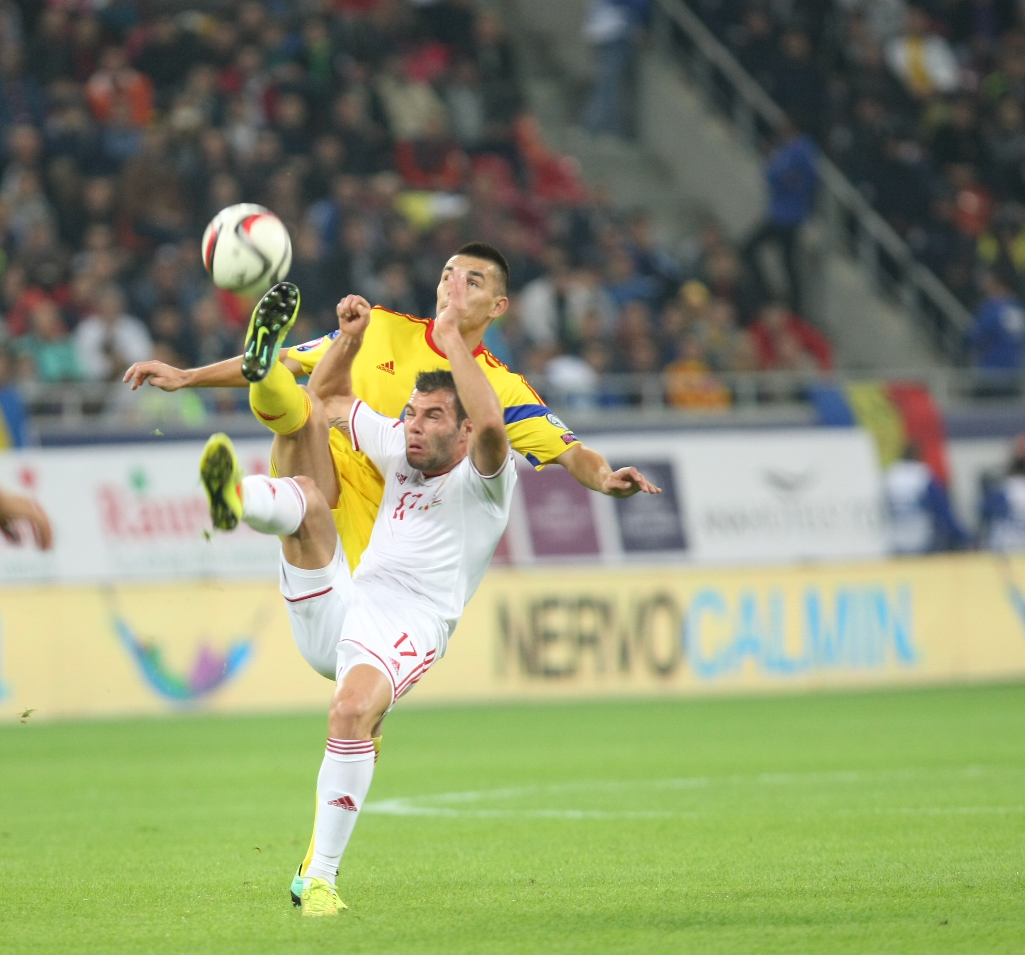 LIVE BLOG / FOTO&VIDEO. MECIUL ANULUI, ROMÂNIA - UNGARIA 1-1