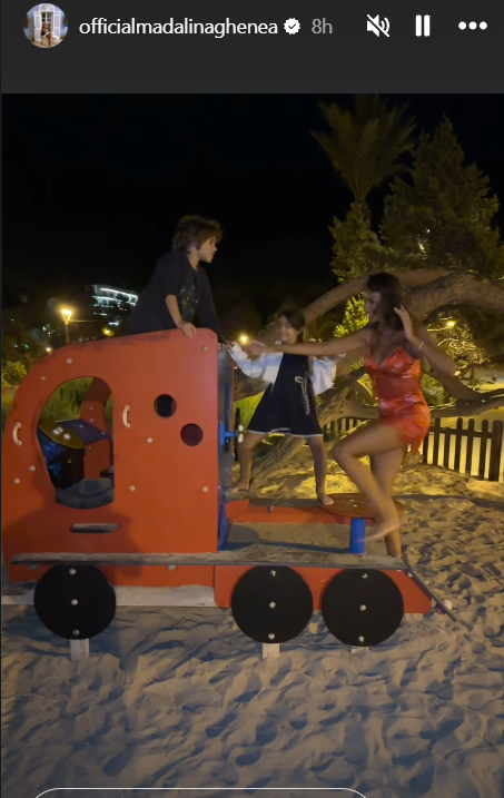Cum a apărut Mădălina Ghenea pe plajă. Actrița s-a distrat alături de fiica ei până târziu în noapte