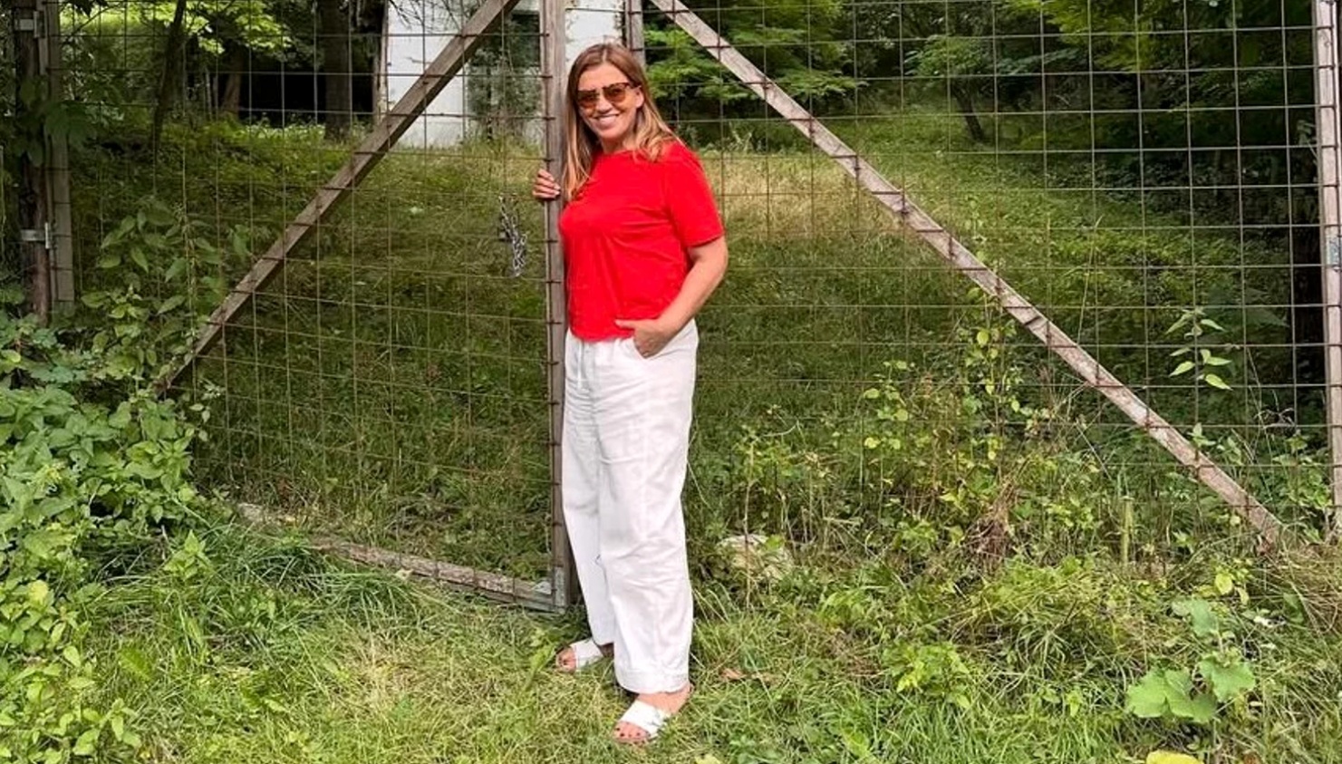 După Dragoș Bucur și Dana Nălbaru, încă o vedetă din România se mută la țară! Recent, și Radu Vâlcan cu Adela Popescu au urmat trendul