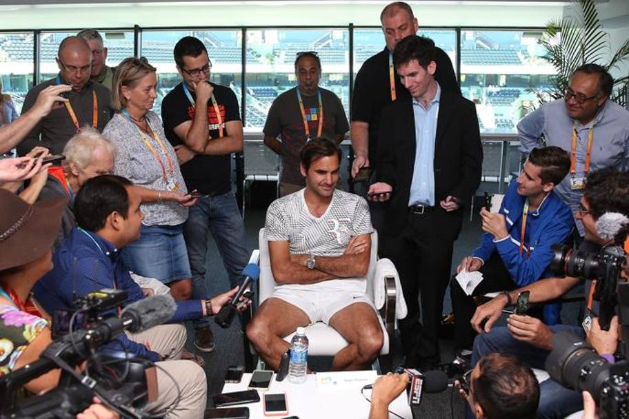 Federer și-a scos fetele la plajă. Campionul elvețian se relaxează la Miami / GALERIE FOTO