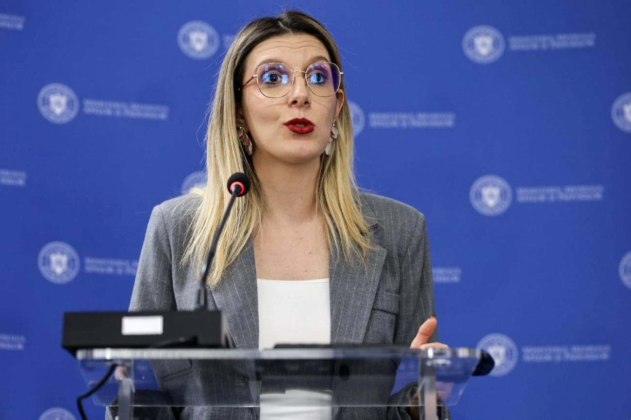 Diana Buzoianu a prezentat „Inspectorul balastierelor”, o platformă la dispoziţia românilor: „Vom putea să ştim unde se fac exploatări ilegale”