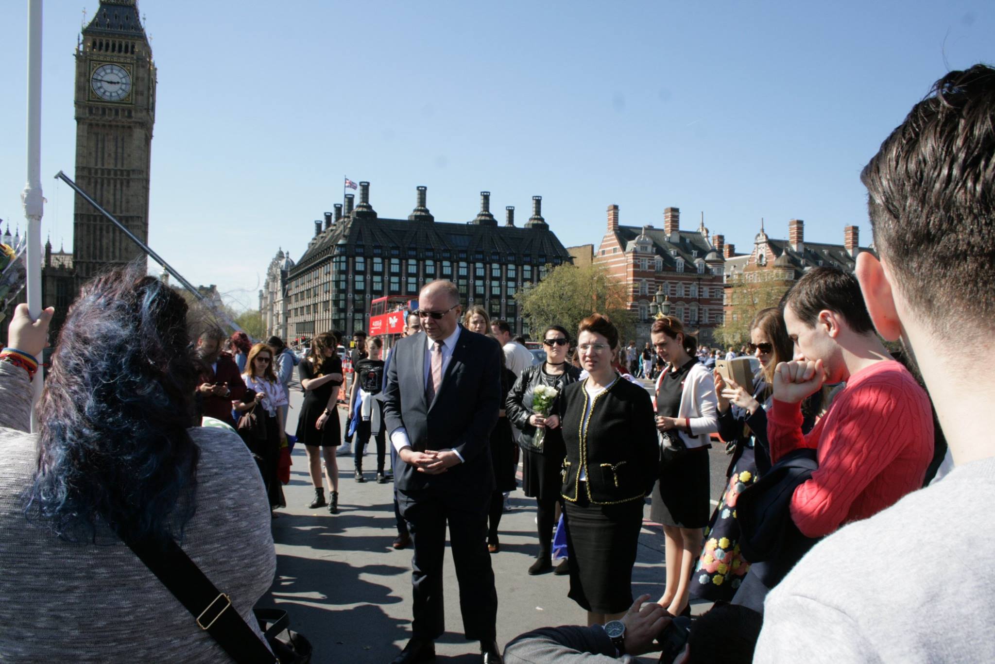 Omagiu pentru Andreea, românca ucisă în atacul din Londra, pe podul Westminster