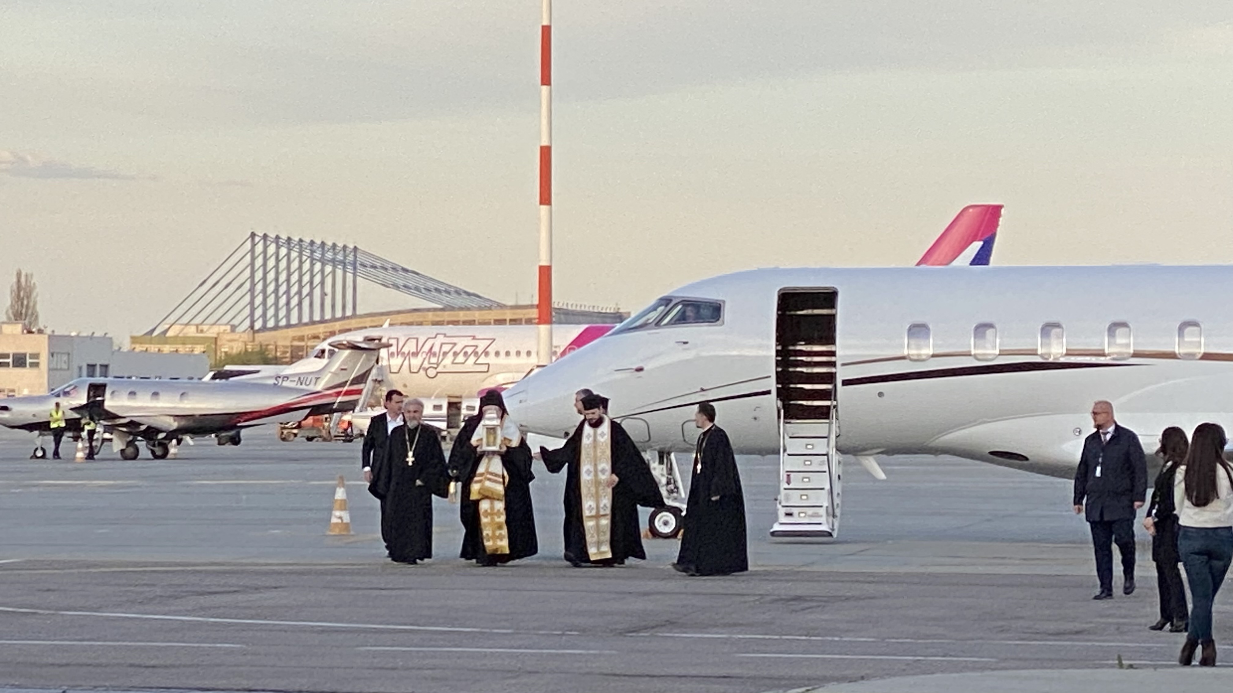 Hristos a înviat! Imagini de la liturghia de Înviere de la Patriarhia Română, oficiată de Preafericitul Daniel