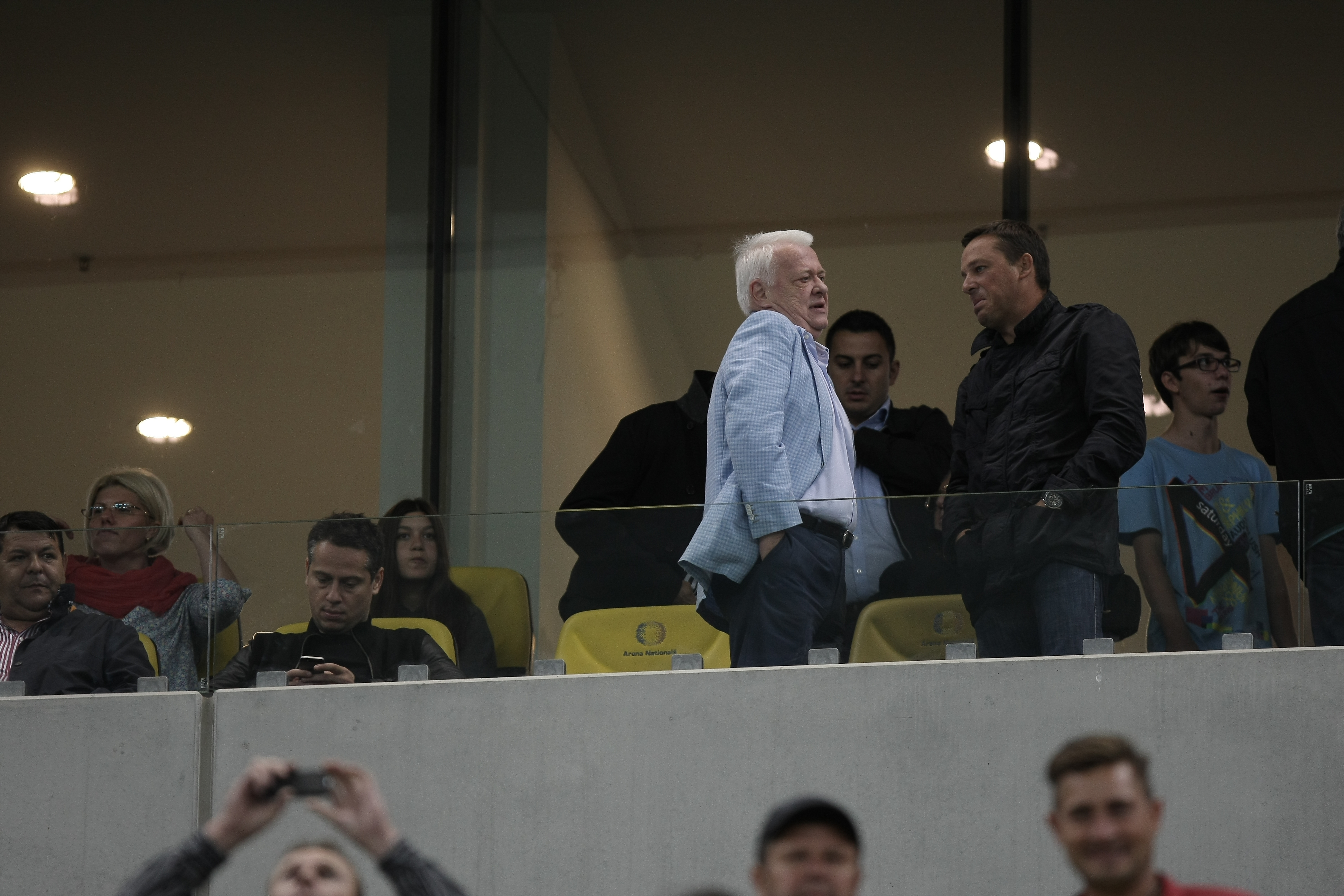 STEAUA - ROSENBORG 0-3. Liga Europa, play-off, manșa tur. Lecție de eficacitate cu o Steaua CĂZĂTOARE: Mikkelsen, Helland și Jensen au marcat, în timp ce Papp, Muniru, Tade și Chipciu, care a lovit bara, au irosit ocazii mari și foarte mari. Fanii i-au cerut demisia lui Mirel Rădoi! VIDEO