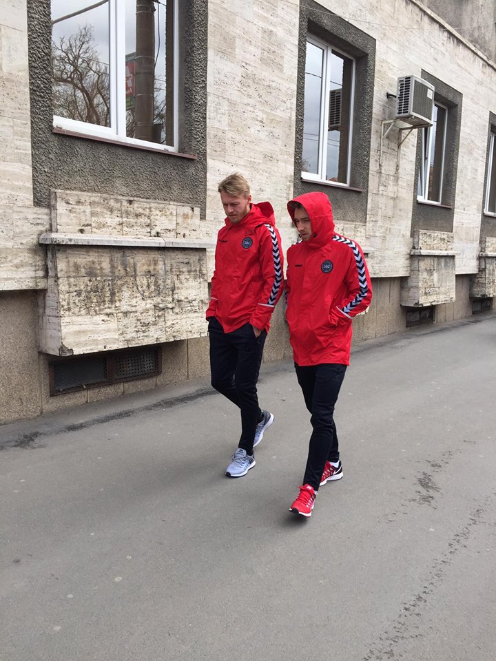 Fotbaliștii danezi au făcut o scurtă plimbare de relaxare prin Cluj | FOTO&VIDEO
