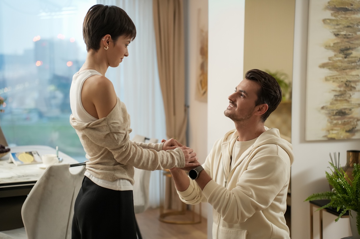 Când se termină serialul Destine cu parfum de lavandă și când începe Ana, Mi-ai fost scrisă în ADN