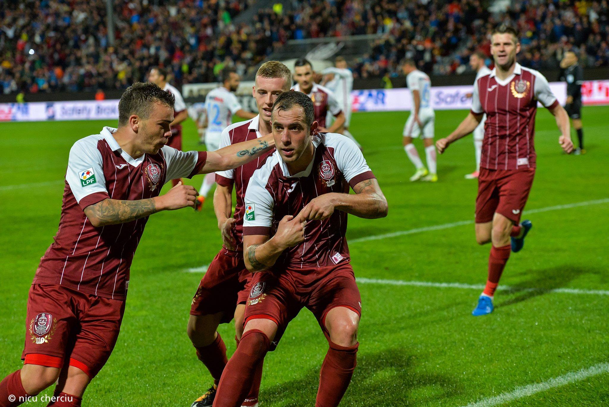 Liga I, etapa a 11-a: CFR Cluj - FCSB 1-1. Vera a profitat de ieșirea greșită a lui Niță, dar Budescu i-a reparat eroarea portarului său. Scandal pe arbitraj. Toate reacțiile / VIDEO