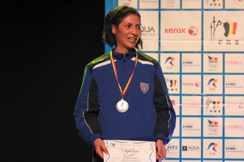 Simona Pop și Tibi Dolniceanu sunt campionii României la spadă, respectiv la sabie / FOTO