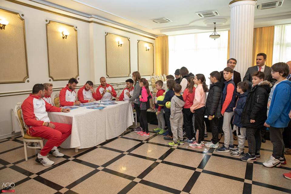 FRT a cumpărat echipament cu discount de la sponsorul COSR, pentru echipa de Cupa Davis. George Cosac: ”Căutăm cele mai bune prețuri”