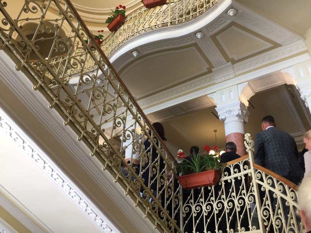 REPORTAJ/Palatul Apelor din Timișoara și-a recăpătat în sfârșit strălucirea de acum un secol, după lucrări care au durat 8 ani