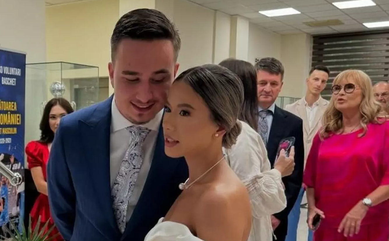 Mariana Pfeiffer, prima soție a lui Laurențiu Reghecampf, apariție surprinzătoare la cununia civilă a fiului ei. Cum arată la 56 de ani