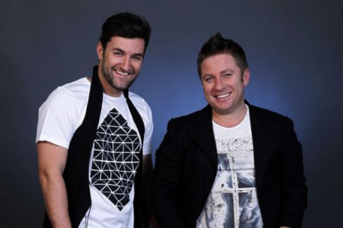 Cum se înțeleg Pavel Bartoș și Smiley dincolo de scenă: „Familiile noastre practic sunt și înrudite”