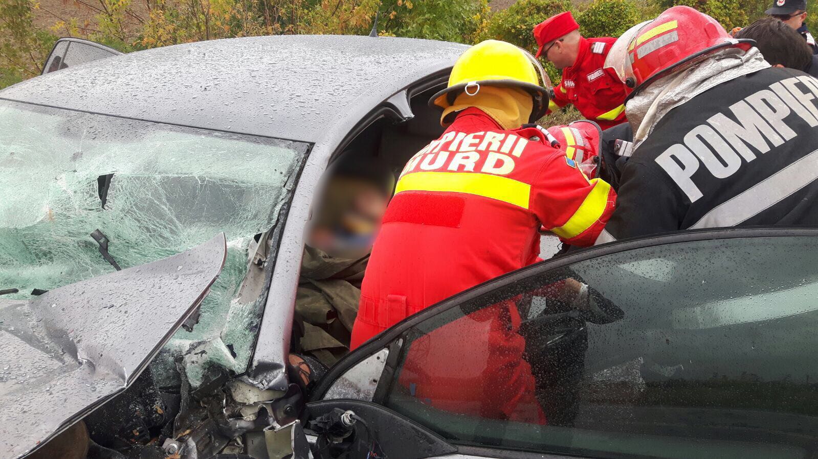VIDEO | Accident grav la Urziceni. S-a activat PLANUL ROȘU de intervenție. Un mort și 14 răniți