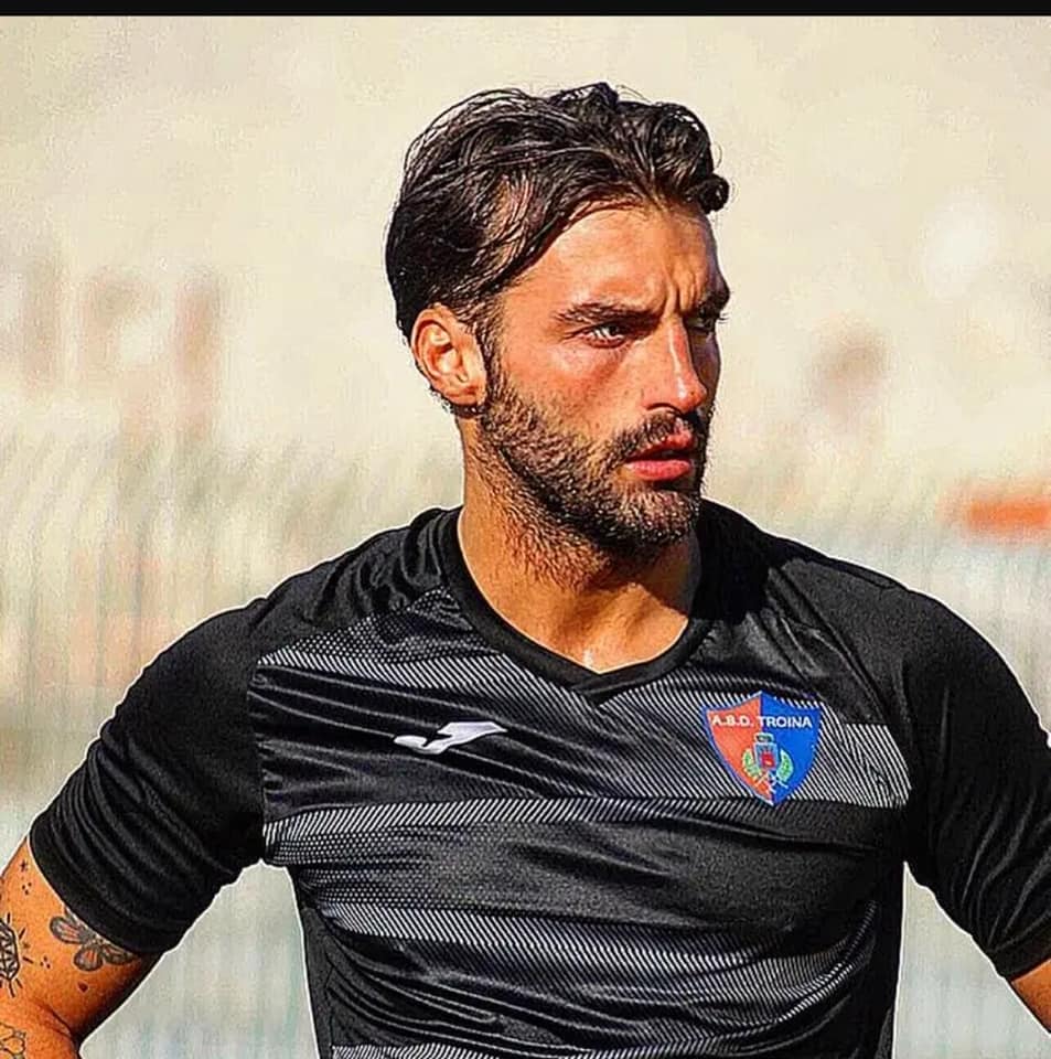 Un fotbalist italian și-a ucis fosta iubită cu un ciocan. Sora ei a auzit totul la telefon