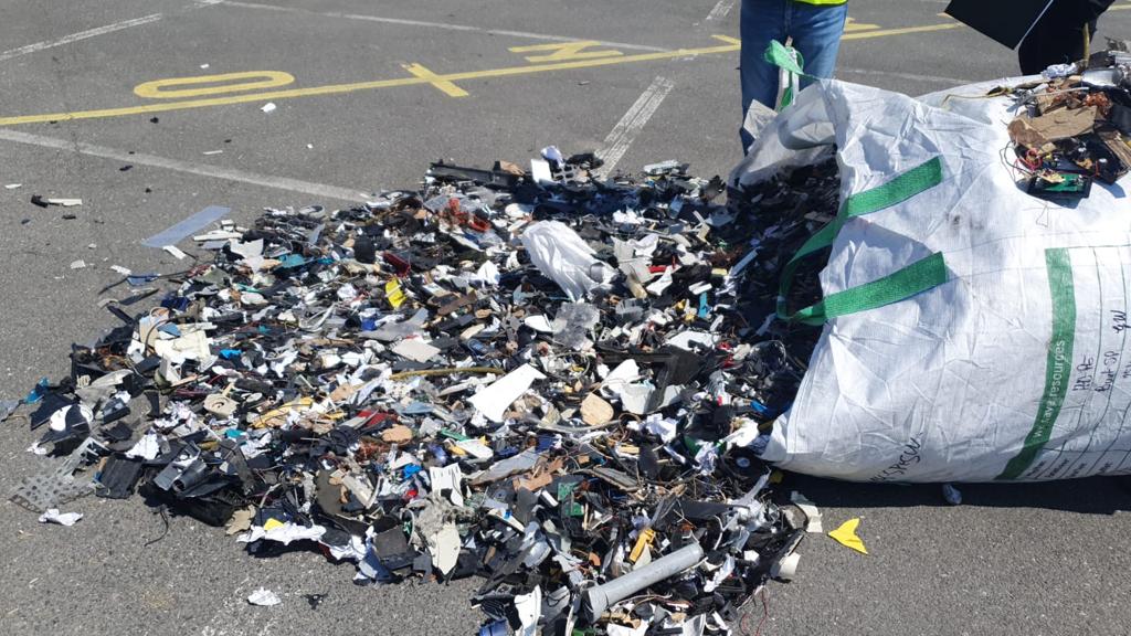Surse judiciare: Containere cu deșeuri din Togo vin spre România