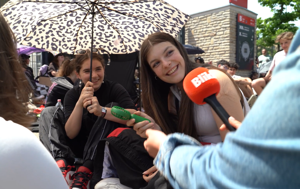 Megkérdeztük a rajongókat Azahriah péntek esti Puskás-koncertje után és a szombati előtt – videó