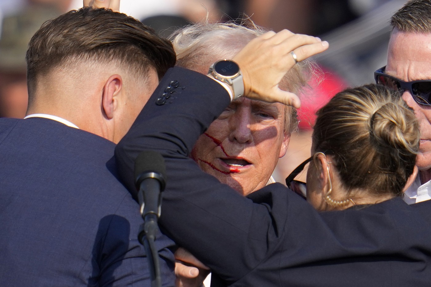 Deficienţă majoră de securitate la mitingul unde Trump a fost ținta unei tentative de asasinare. Cum sunt securizate evenimentele fostului președinte american