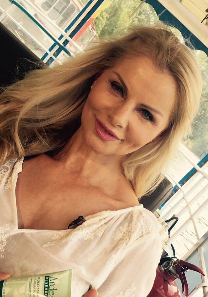 Cum arată Anastasia Lazariuc la 73 de ani. Imagini inedite cu artista la un eveniment monden