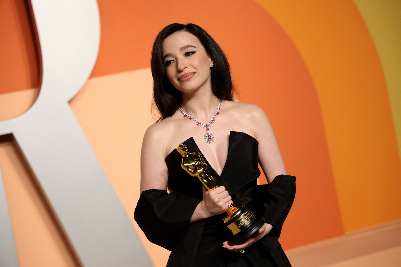 Filmul „Anora” i-a adus lui Mikey Madison Oscarul pentru cea mai bună actriță în rol principal. Cine e tânăra în vârstă de 25 de ani