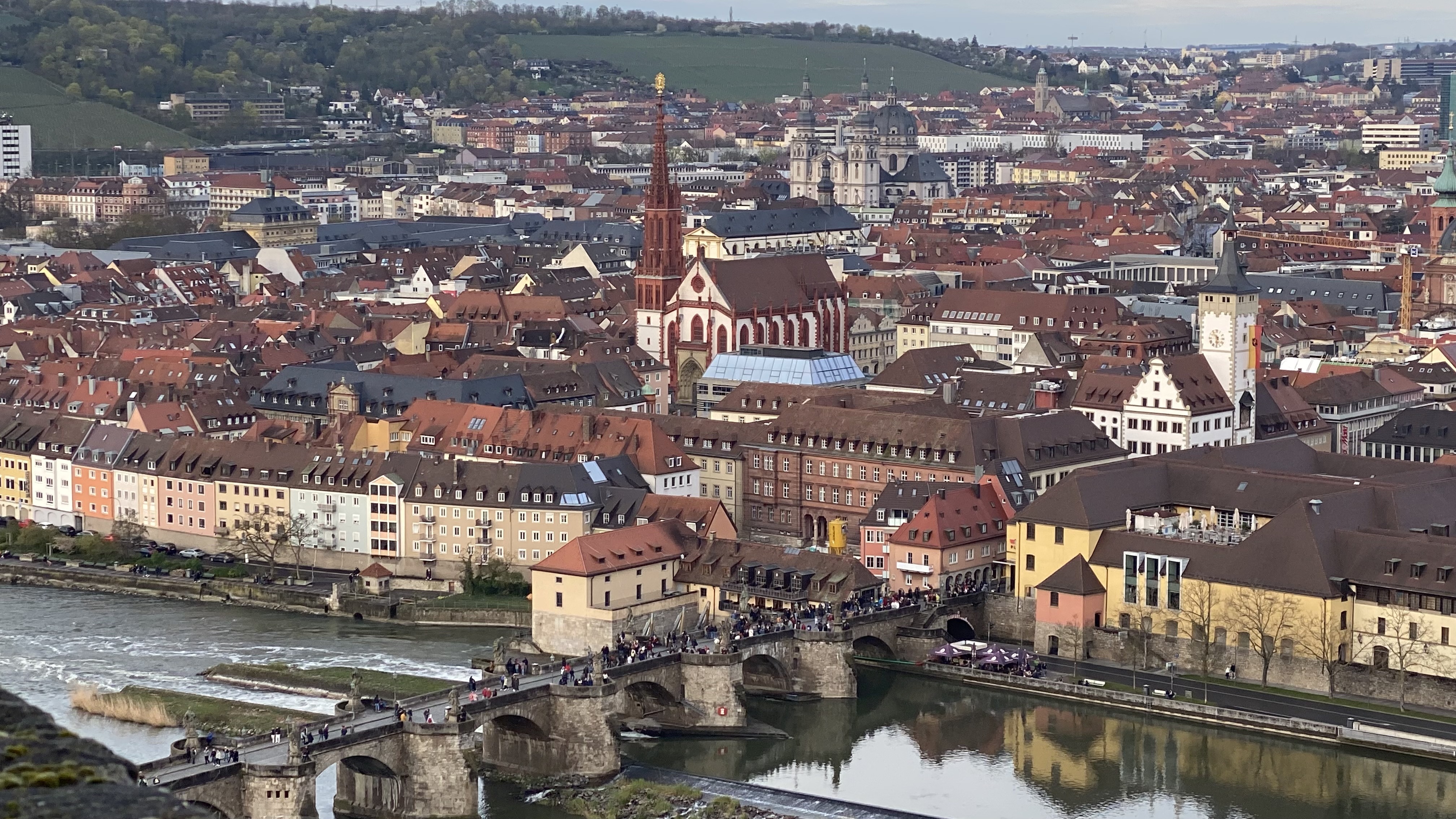 Würzburg, orașul unde este cazată echipa națională la Euro 2024, a fost distrus aproape complet în timpul războiului: „Mai puternică este dorința de a trăi”