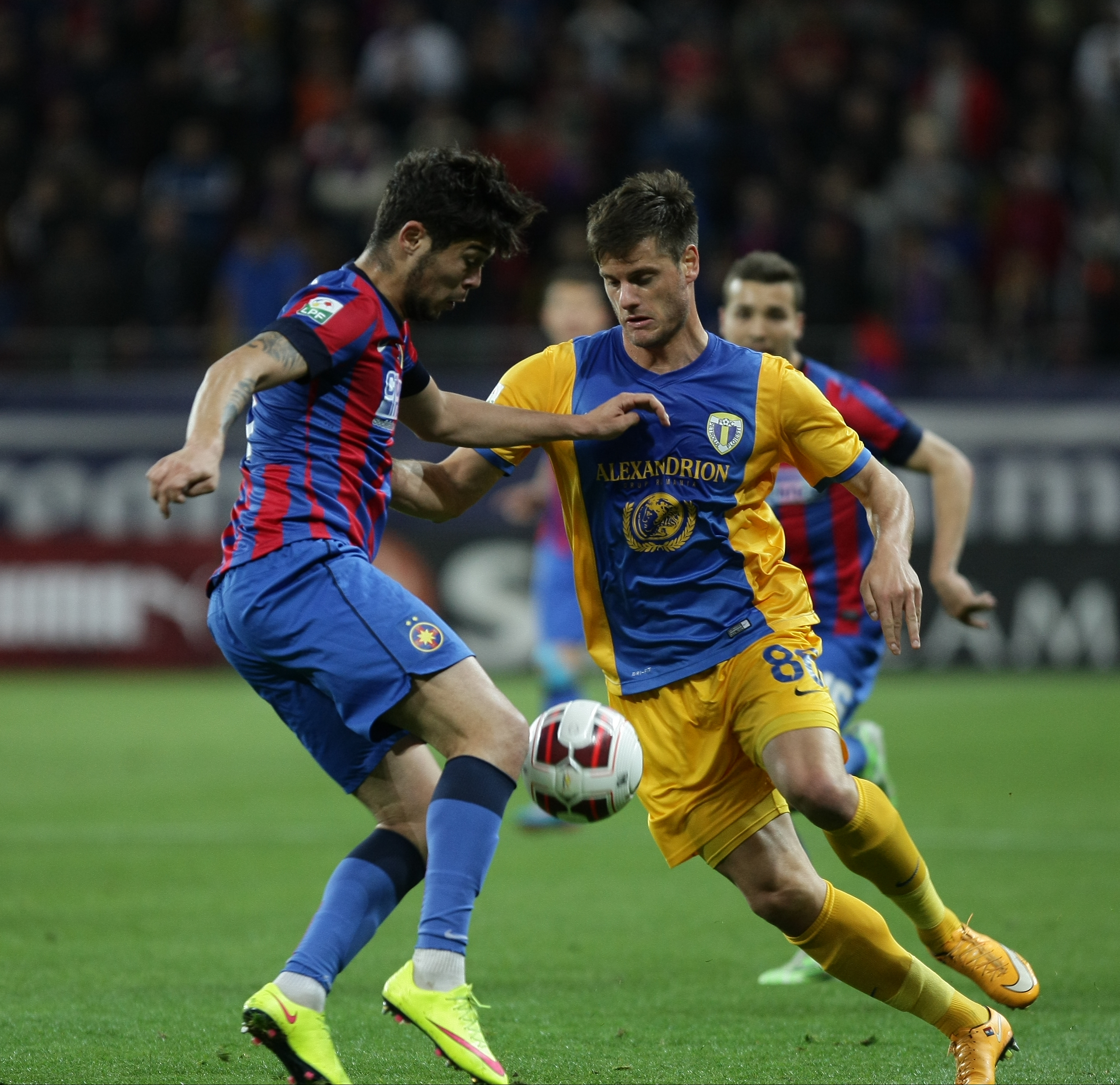 STEAUA - PETROLUL 3-1 (în tur, 1-1). ”Lupii” au fost mielușei / VIDEO