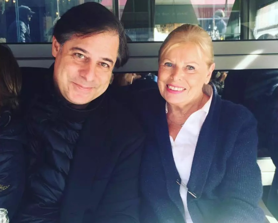 Imagine rară cu socrii Andreei Esca. Melkon Eram și soția Anne au fost surprinși la un restaurant în Paris, cu nepoții lor