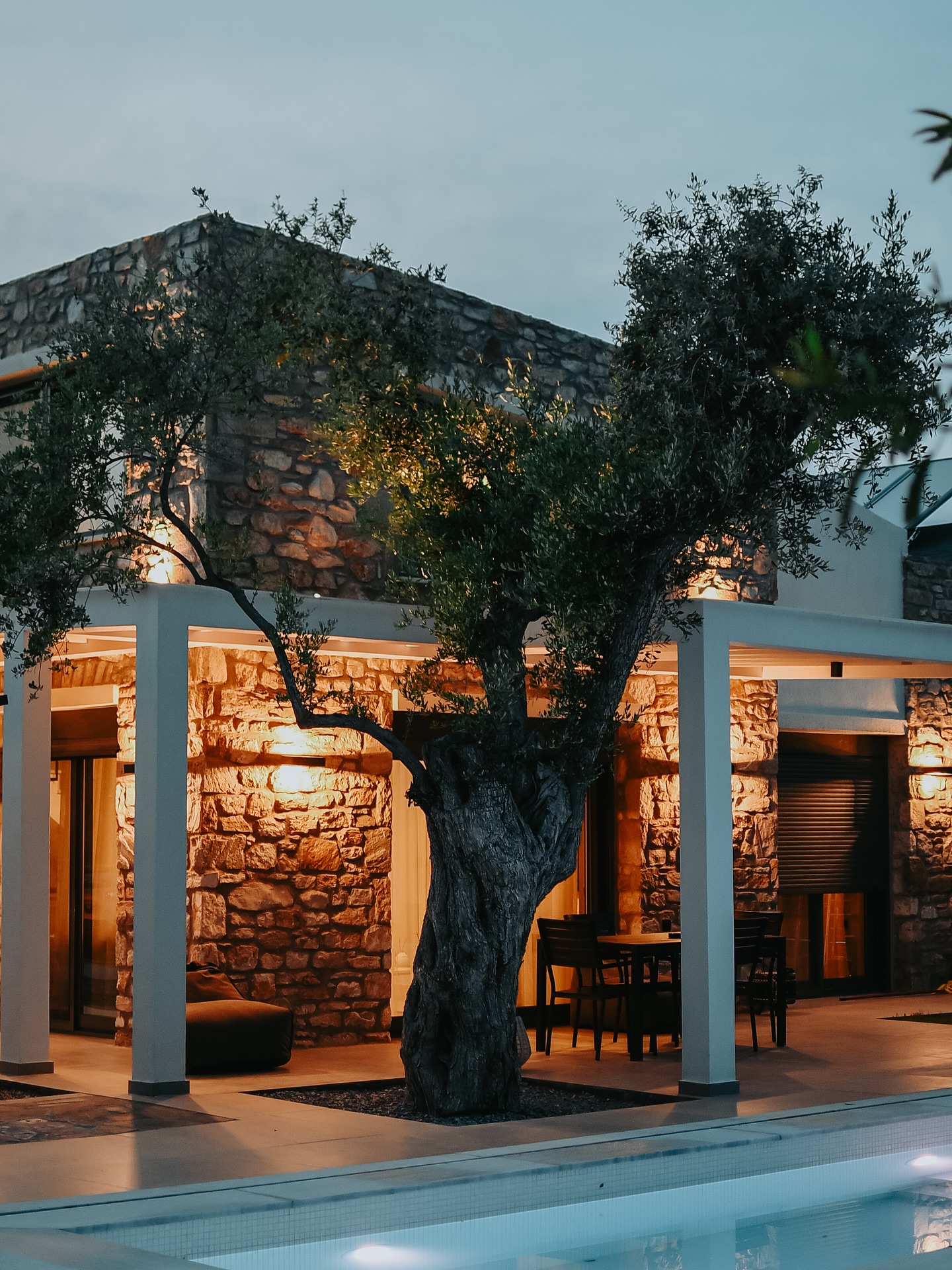 Imagini cu vila în care Elwira și Mihai Petre s-au cazat în Grecia. Cât i-a costat să ajungă în Thassos