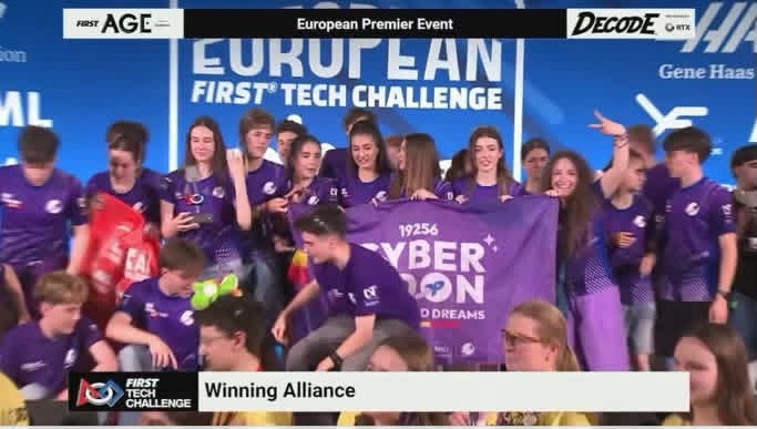 O echipă de elevi din Timișoara a câștigat campionatul european de robotică FIRST Tech Challenge