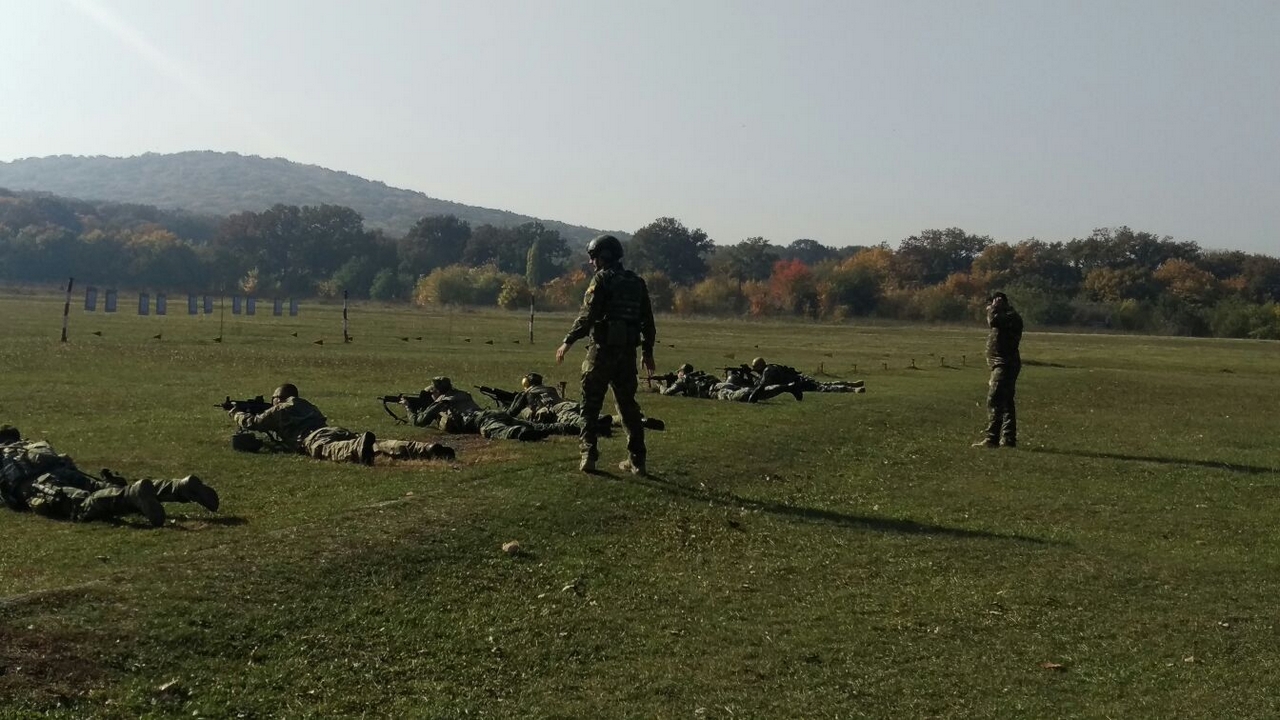 GALERIE FOTO | Exerciţiu militar spectaculos la Târgu Mureş. Elita forțelor speciale, antrenamente la limită