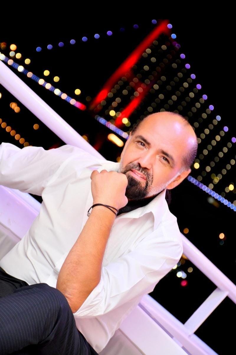 Daniel Iordăchioaie se pregătește de nuntă. Artistul și-a cerut iubita în căsătorie. Cum arată acesta după ce a slăbit 42 de kilograme