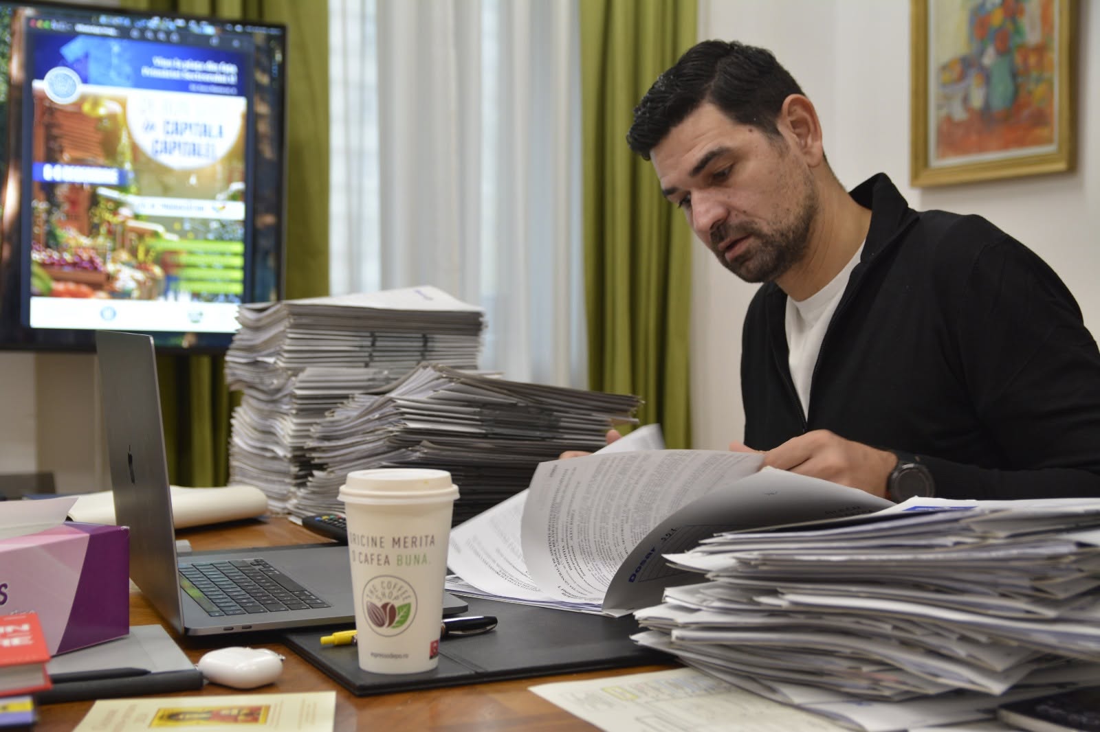 Atacul cibernetic de la ANCPI scoate din umbră rețeaua de firme cu relații politice care digitalizează instituții din România. Carlo Burci, Radu Negulescu și Frank Timiș, implicați în „dezvoltarea platformelor” de la Cadastru
