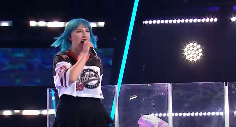 Mina Blue a întors toate scaunele la Vocea României