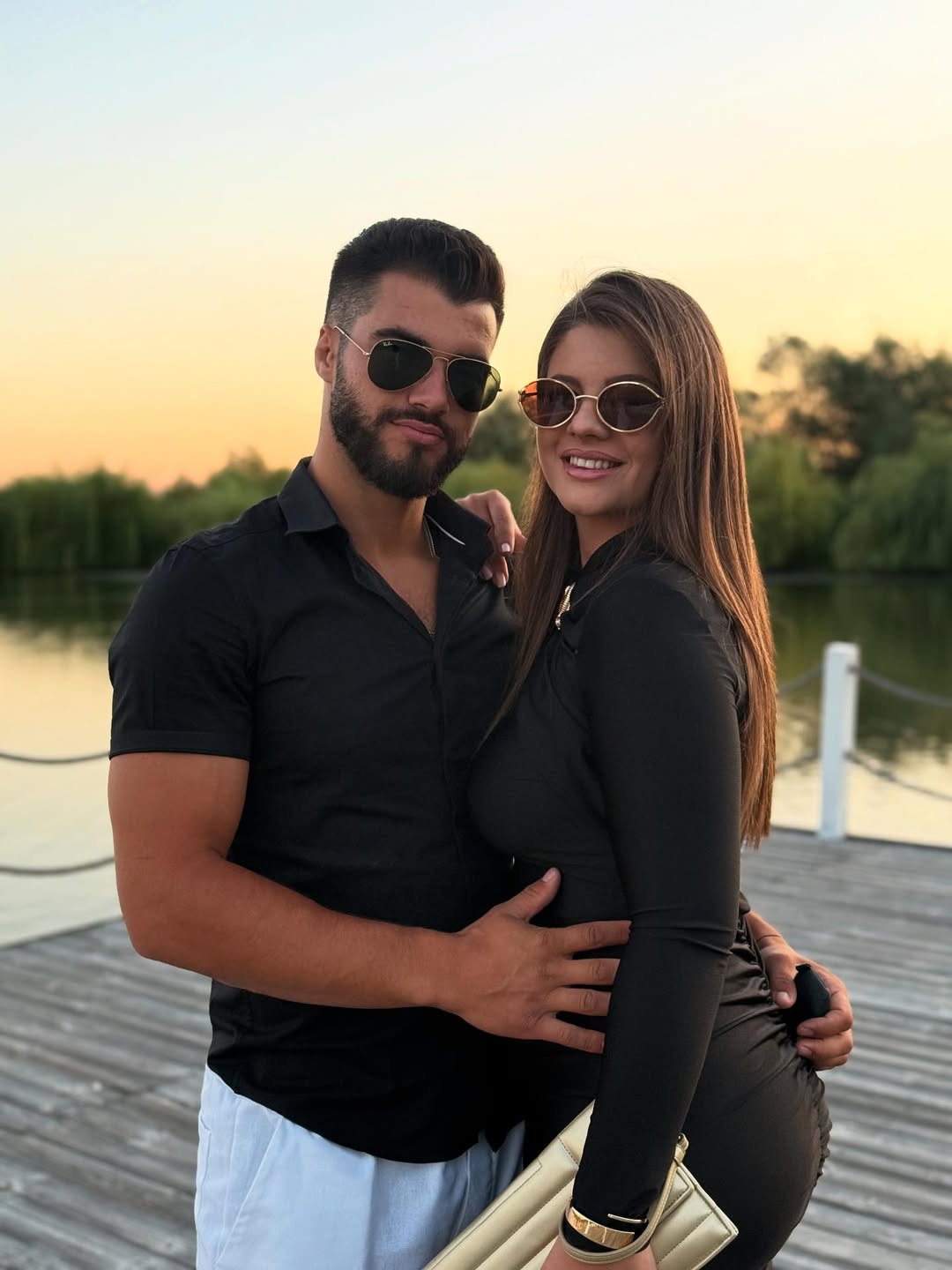 Anunțul făcut de Iancu Sterp. Denisa Coțolan, soția lui, e însărcinată: „Unele vești nu se pot ține doar pentru noi”. Primele imagini cu burtica de gravidă
