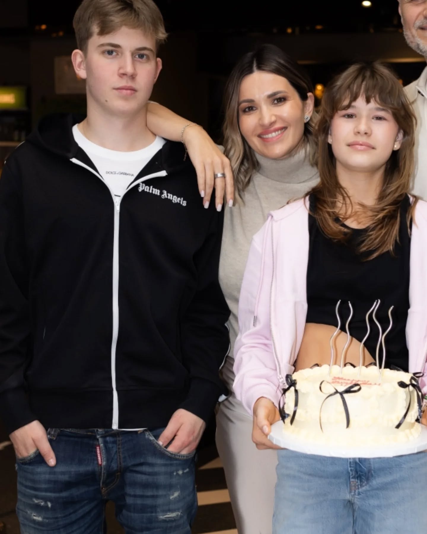 Cu ce notă a terminat fiul Elei Crăciun liceul. Alex a susținut astăzi prima probă la Bacalaureat