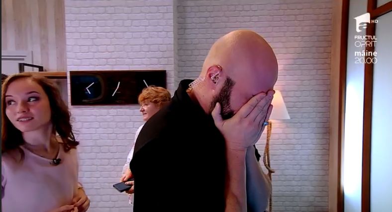 Povestea impresionantă a Laviniei, o adolescentă adoptată  care a făcut ravagii la X Factor. A stârnit hohote de plâns | FOTO