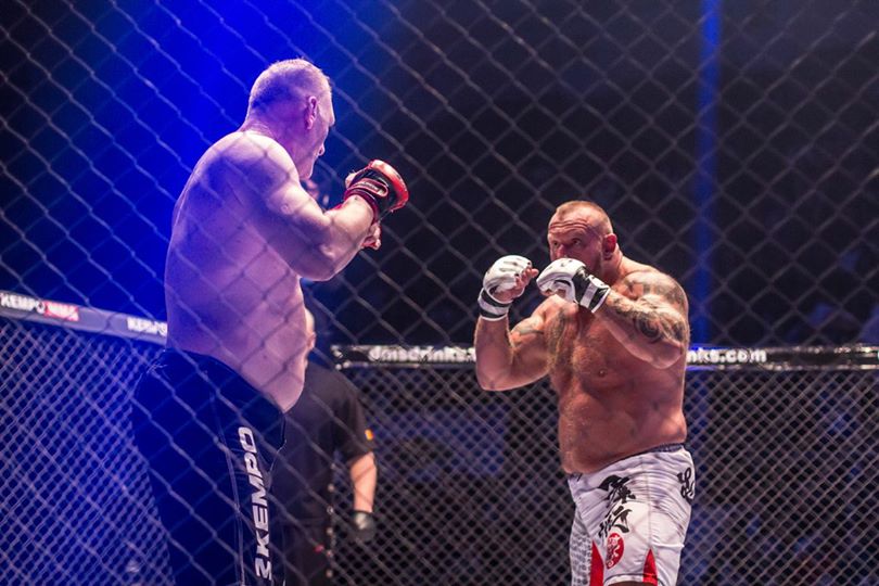 Gigantul Tolea Ciumac se bate cu un polonez care a fost în Bellator / GALERIE FOTO
