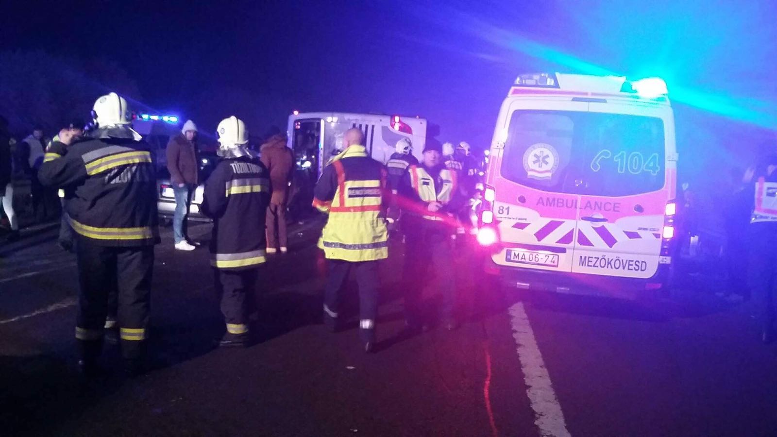 Accident grav în Ungaria, cu trei morți și 31 de răniți. Au fost implicate mașini din România | FOTO