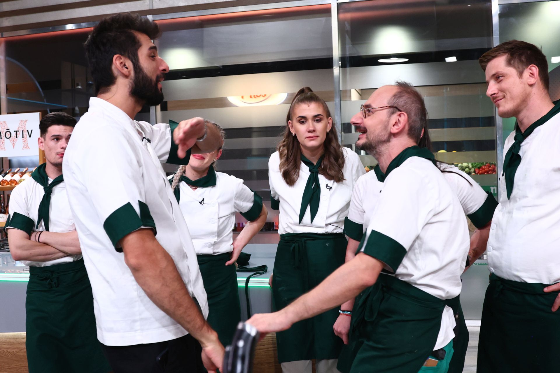 Ghiță, Amme și George, eliminați de la „Chefi la cuțite”, sezonul 14. Provocare neașteptată diseară: „Cum să pregătim 14 farfurii cu jucăriile astea?!”