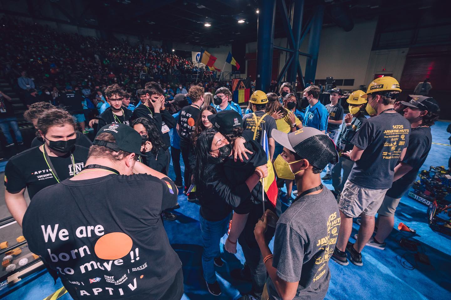 Câștigătorii Campionatului Mondial de Robotică sunt din Arad. Patru dintre ei explică și ce-i lipsește școlii românești