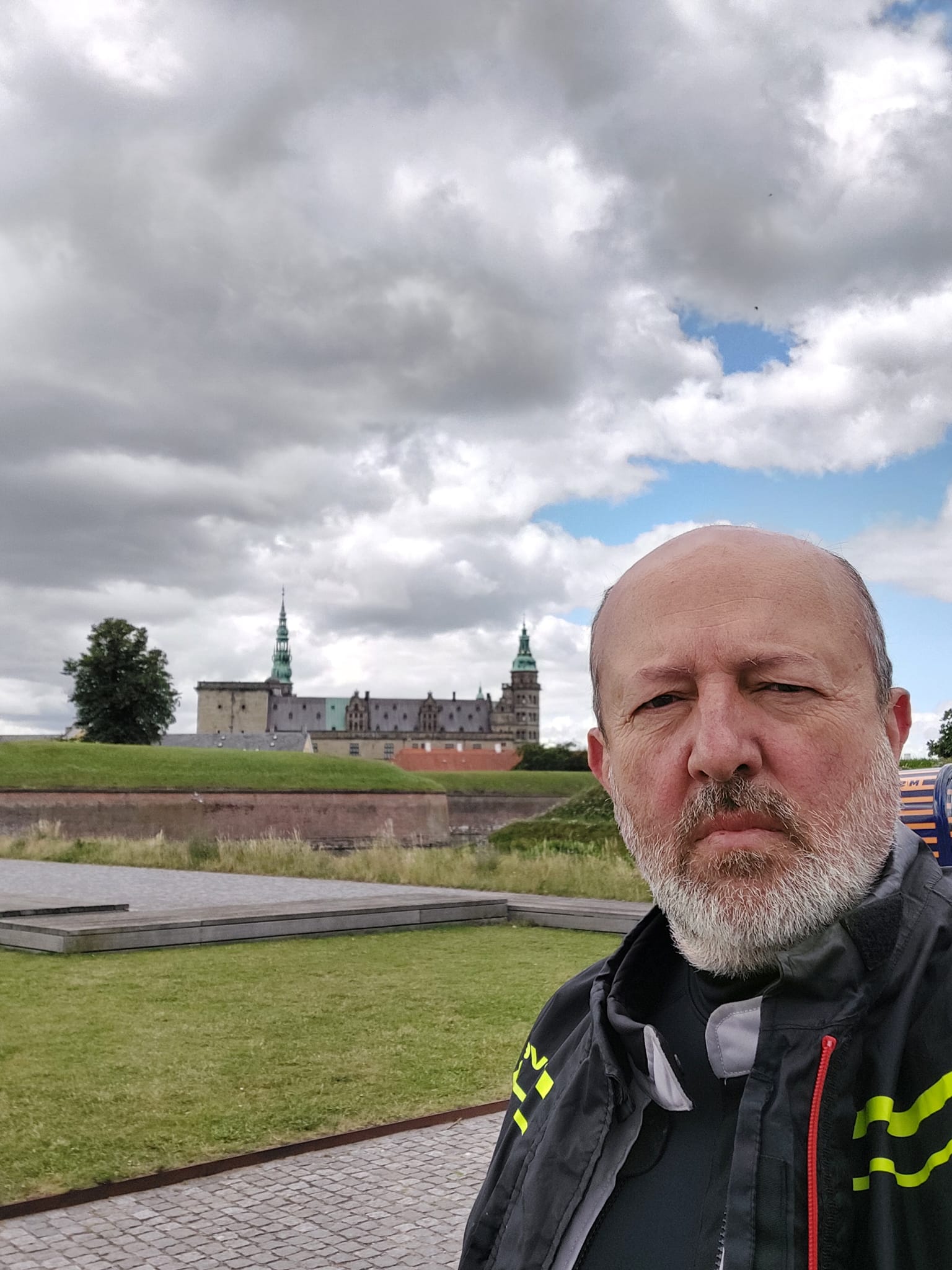 Claudiu Istodor, actorul din serialul „Iubire cu parfum de lavandă”, vacanță pe două roți prin Europa. „Nu sunt omul care e fericit într-un singur loc”