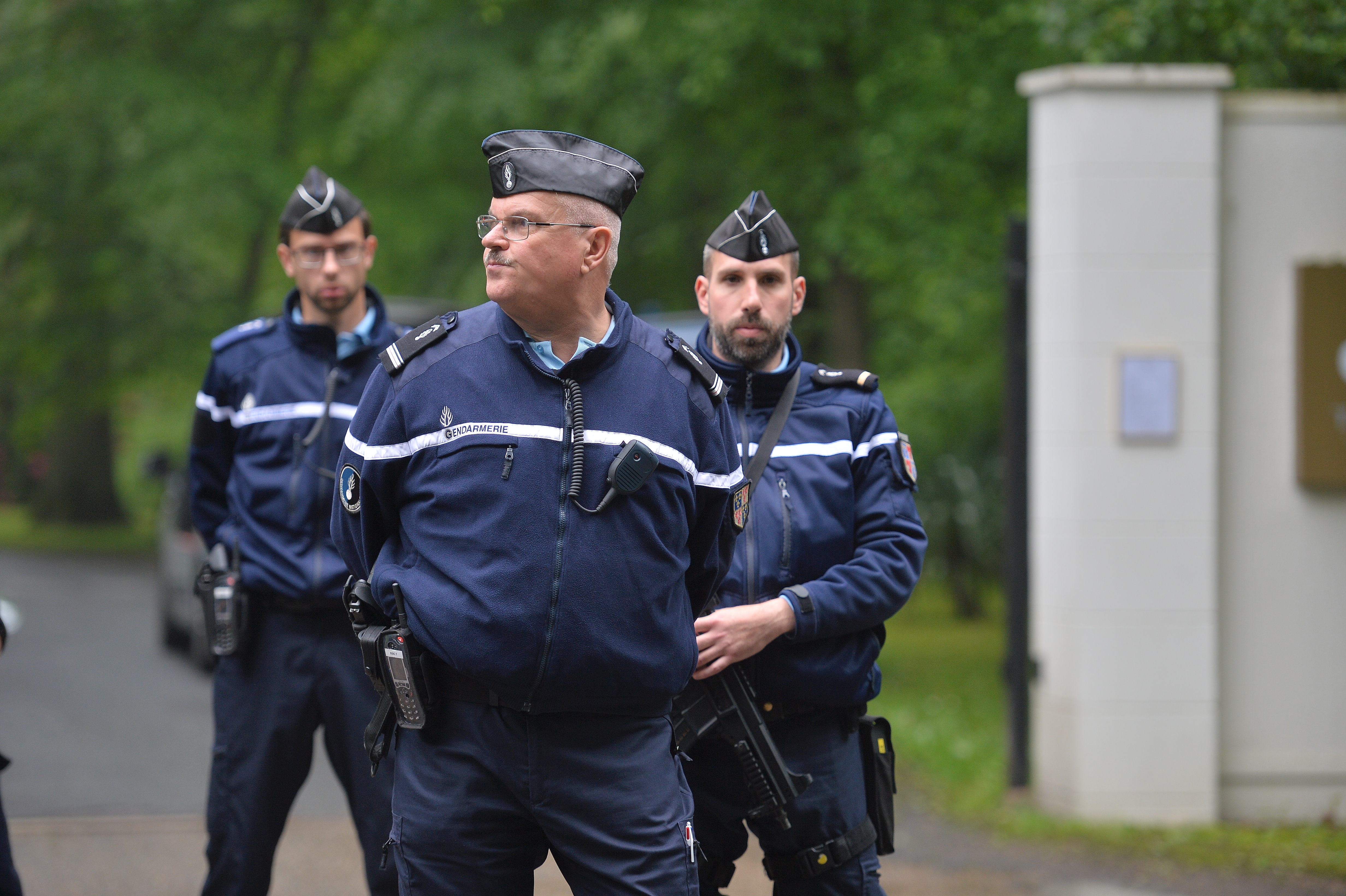 Euro 2016. Am debarcat în Franța! Tricolorii sunt în cantonamentul din La Chapelle-en-Serval. Păziți cu arma-n mână! Controlați antimină! Primul antrenament, de la 18:30 ! FOTO&VIDEO