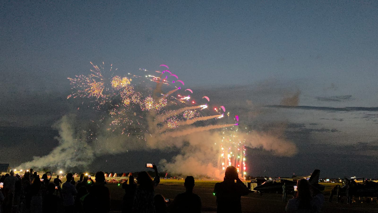 BIAS 2026. Frecce Tricolori și Turkish Stars au făcut senzație sâmbătă la Aeroportul Băneasa. Programul celui mai mare show aerian din România