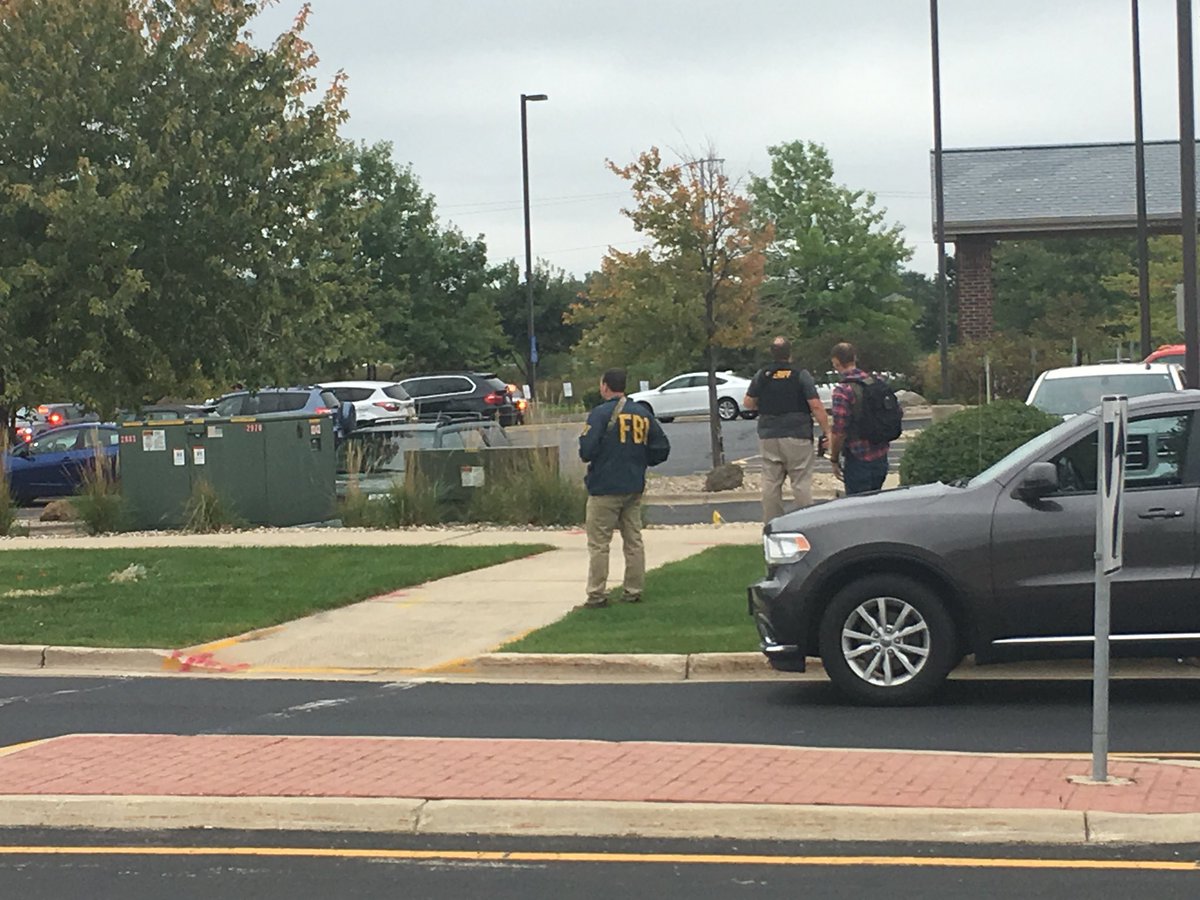 Atac armat la o clădire de birouri din Wisconsin, SUA. Trei persoane au fost rănite
