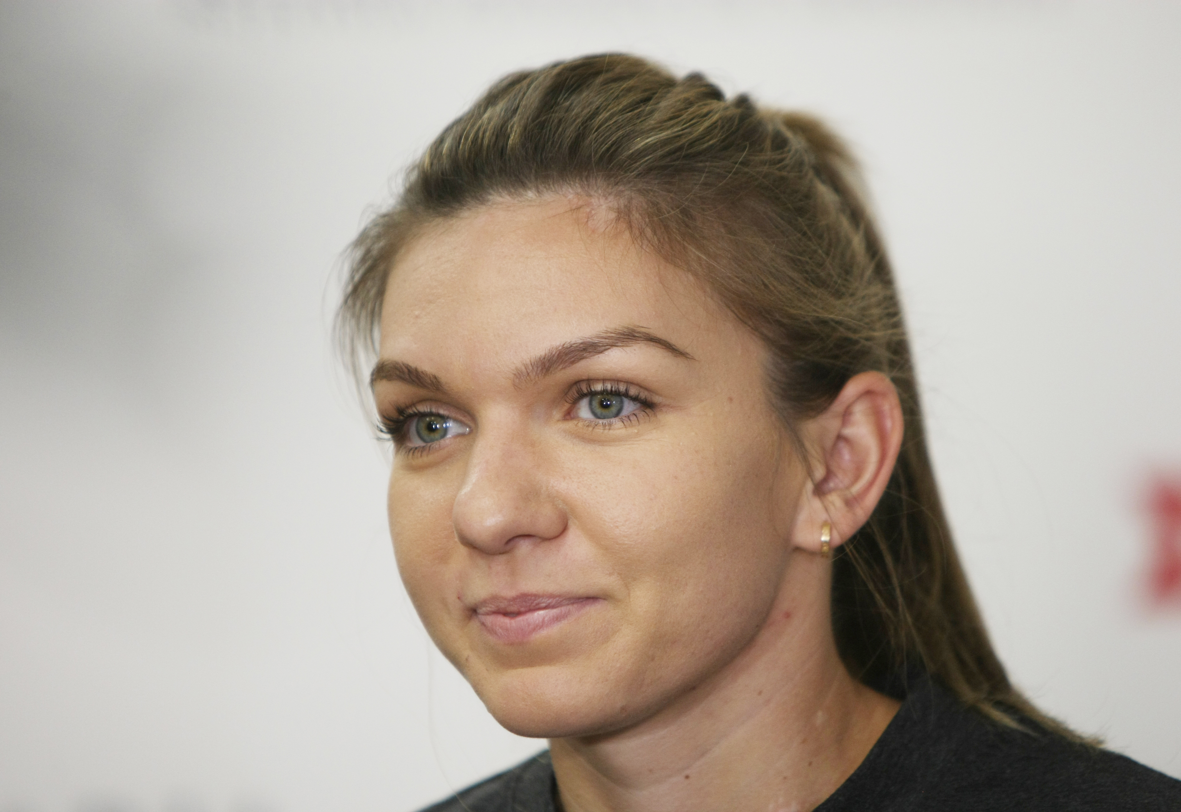 Simona Halep nu suflă în fața lui Ion Țiriac: ”Nu mă antrenez cât ar trebui”! Își oblojește rănile și fuge cu Costa peste hotare / GALERIE FOTO